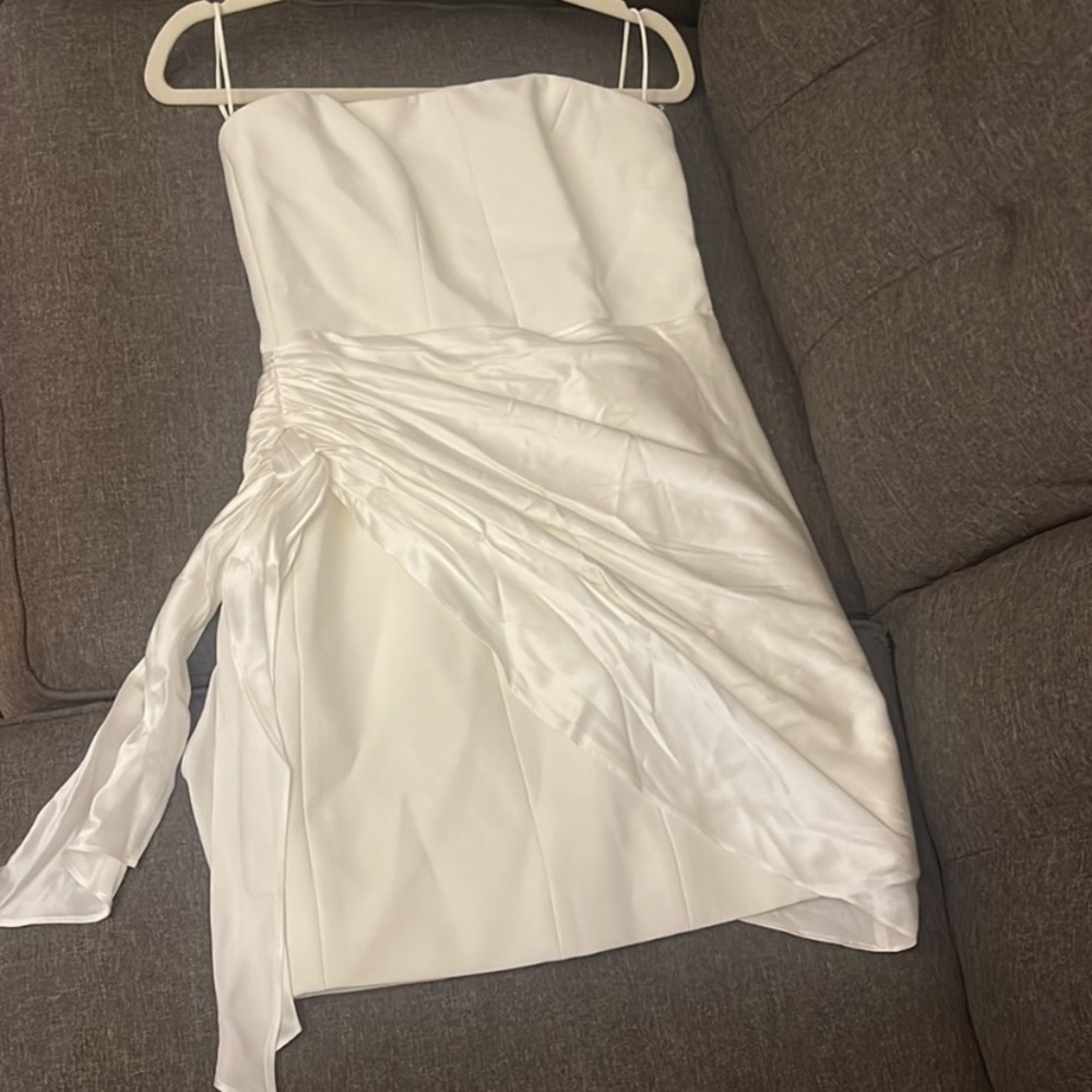 NEW‼️ Cinq a Sept Kennith Dress in Ivory - Picture 11 of 16